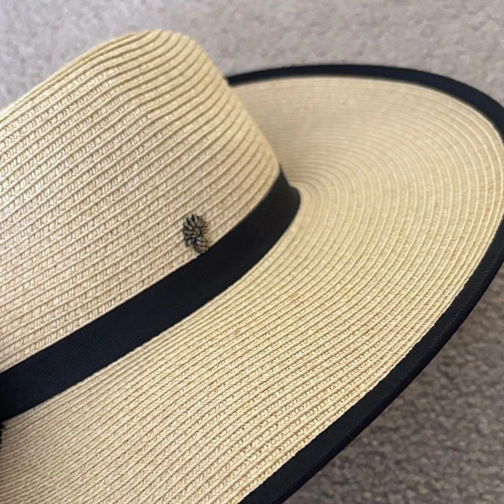 Tommy Bahama Women’s Tan Wide-Brim Sun Hat with Black Trim